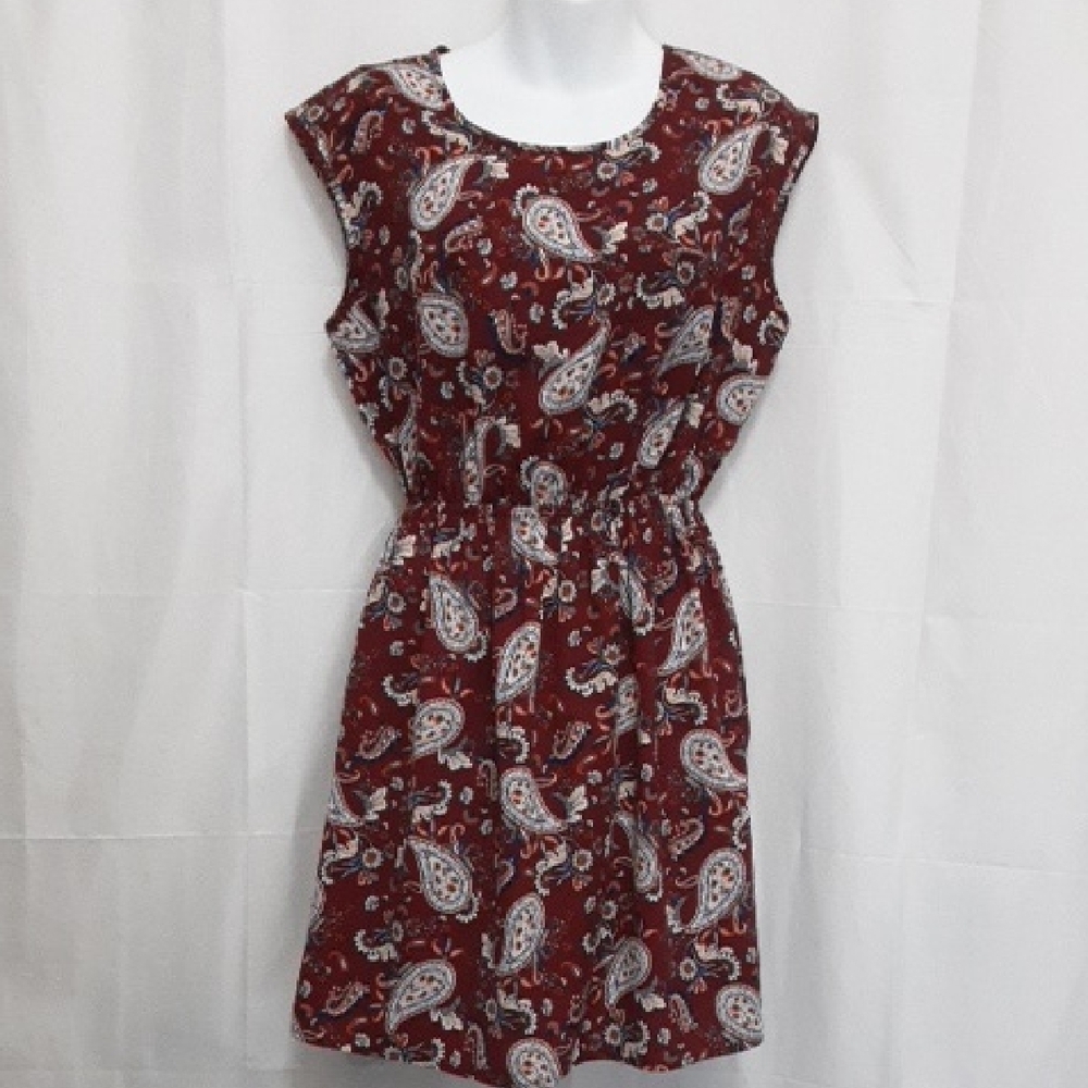 Elegant Paisley Sleeveless Mini Dress